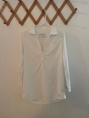 Southern Tide White Crewneck Shirt with Blue Logo